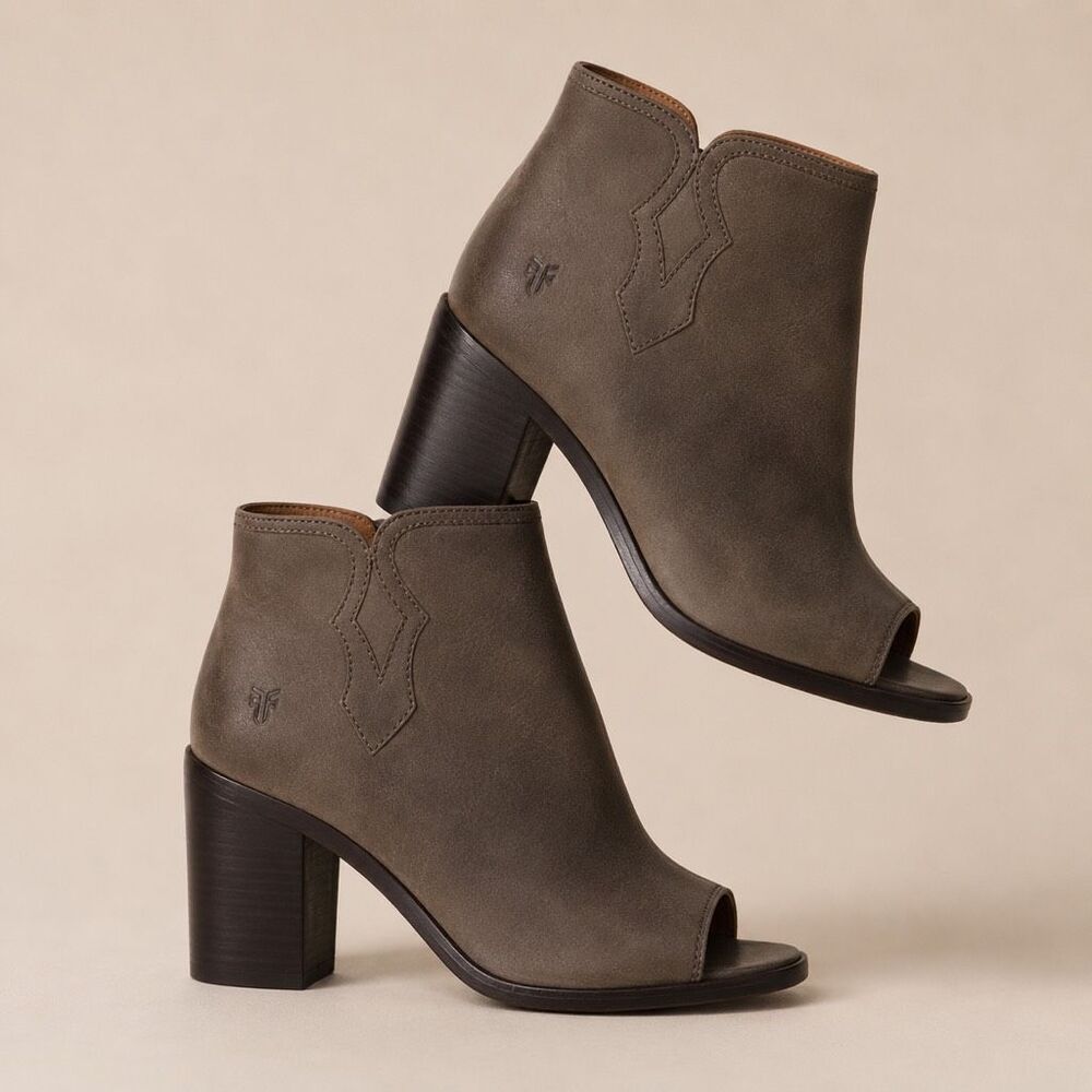 Frye Danica Gray brown Nubuck Peep Toe Booties Western Quiet Luxury Heels, Sz 8.